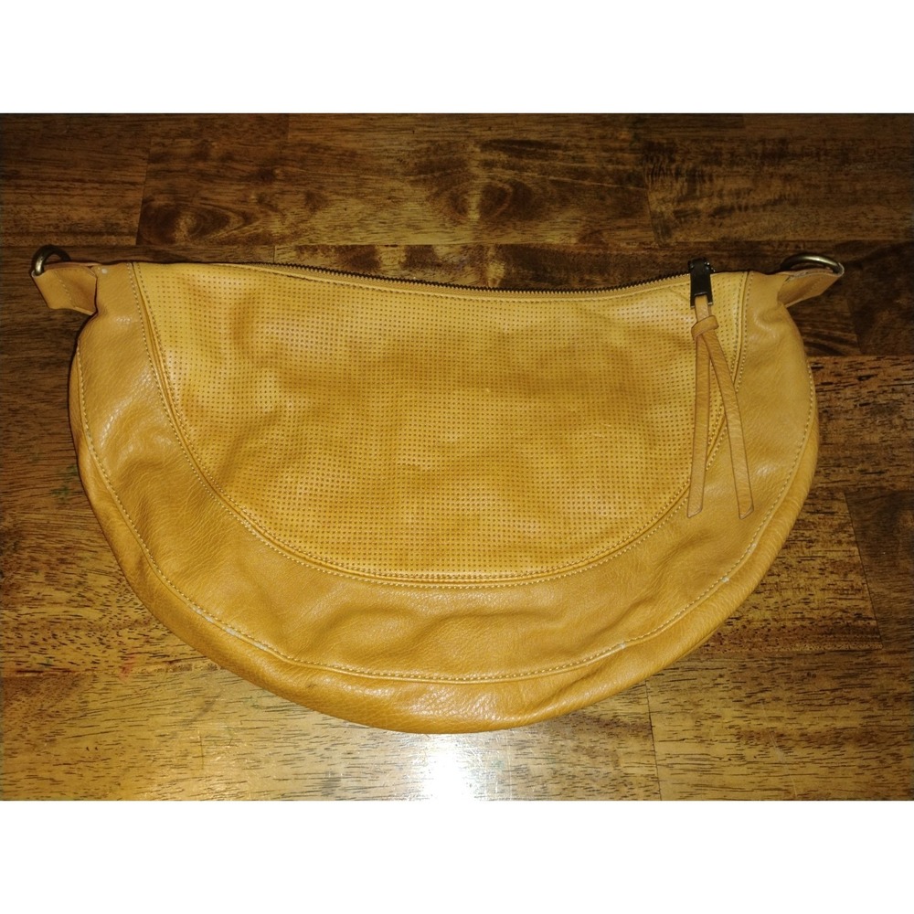Anthroplogie x Urban Originals Luna‎ Crossbody Purse Yellow Spring Leather